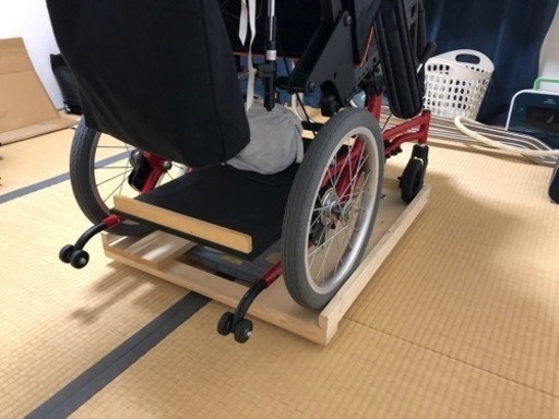 日本限定 軽量2.7kg 車椅子用体重計 納期ご注意 体重計 - education