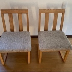 無印良品　リビングでもダイニングでも使える　テーブル椅子セット