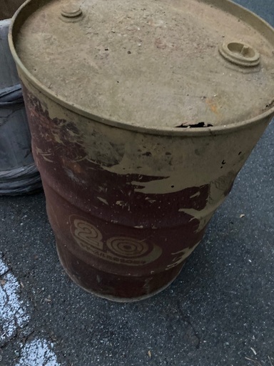 小さいドラム缶