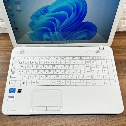 大容量】かわいいホワイト☘新品SSD512GB搭載! ☘ dynabook ☘ (ほん 激安売品 ☘ dynabook ☘ 【大容量】かわいいホワイト☘新品SSD512GB搭載! ノートPC