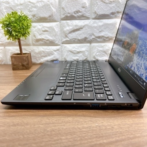 【超美品】爆速SSD搭載! ☘ LIFEBOOK U938/S ☘webカメラ