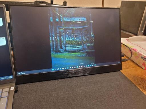 15インチ モバイルモニター