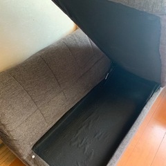 ソファー（ぼろぼろなので部室とかで使いたい方とかどうですか） − 神奈川県