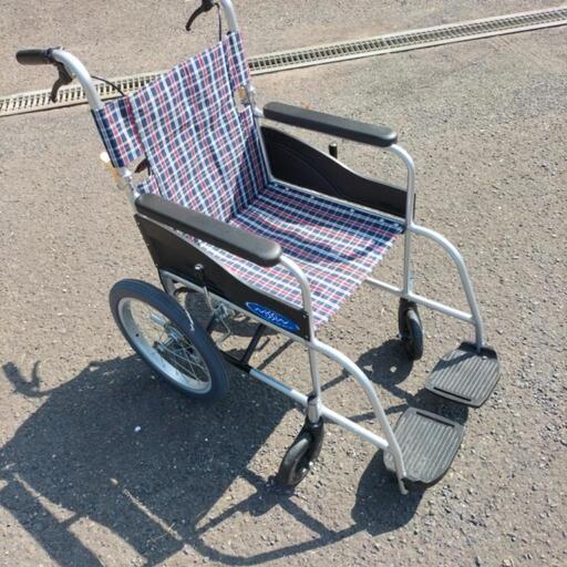 値下げしました　介助用車椅子