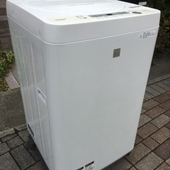 シャープ洗濯機5.5キロ　ES-G5E5-KW 美品。
