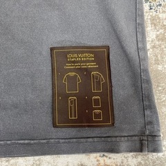 1、2年前　ヴィトン福岡店購入　Tシャツ　ヴィンテージ風