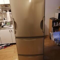 【決まりました】シャープ　3ドア冷蔵庫　動作確認済み　自動製氷機能付き
