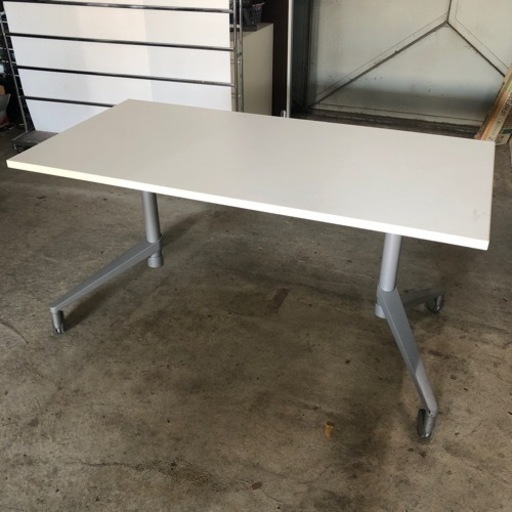 オカムラ 会議テーブル 応接テーブル 折りたたみテーブル キャスター付 140×70×71cm