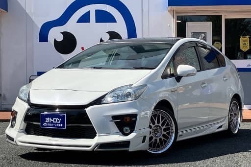 サンルーフ付で赤シート 派手派手だぁトヨタ プリウス オトロン仙台南店 尾道のプリウスの中古車 ジモティー