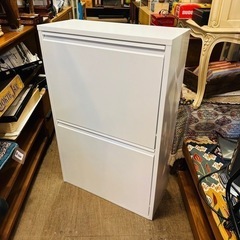 【売約済み】ダストボックス　分別　ゴミ箱　スチール　検　ドッタス　DOTTUS スチール製ダストボックス  カラフルなペールでわかりやすく分別できる　幅60cm 高さ93cm