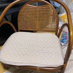 藤の座椅子