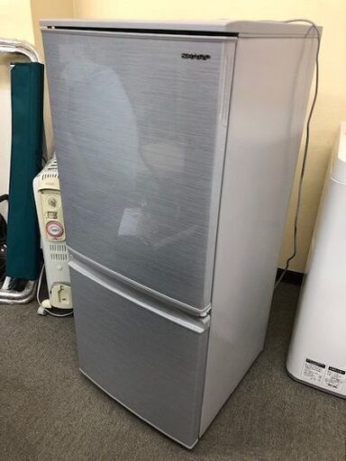 2020年製 　SHARP ノンフロン冷凍冷蔵庫　SJ-D14F-S■137L