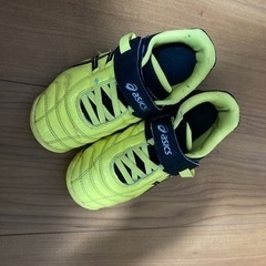 asics サッカーシューズ 18cm