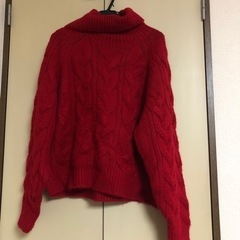 GU 赤　セーター