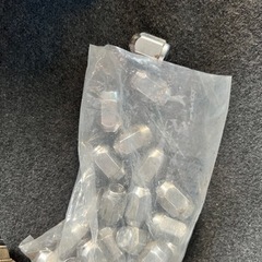 ハイエーススタットレスタイヤ(195/80R15)ホイール、ホイールカバー付き