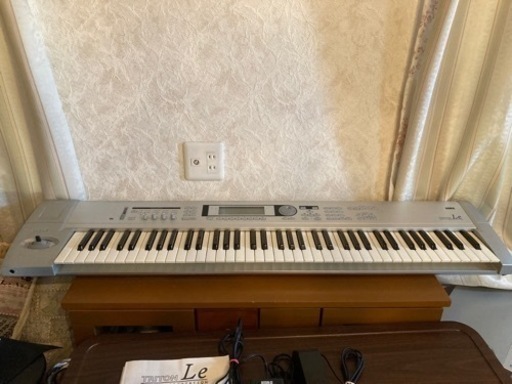 シンセサイザー KORG TRITON Le 76鍵盤 キーボード 電子ピアノ