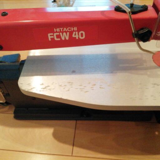 HITACHI　卓上糸のこ　FCW 40