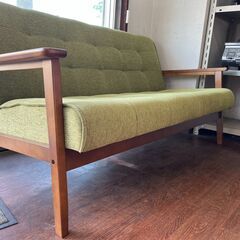 ドライフラワーリース夏リースひまわりブルーファンタジアリーススワッグ-【リサイクルショップどりーむ天保山店】●4667●　2人掛けソファー　ソファー　状態良好　木枠　ポップな雰囲気( *´艸｀)