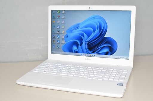 最新Windows11+office 爆速SSD500GB 富士通 LIFEBOOK AH51/C3 高性能 i7-7700HQ/メモリ8GB/15.6インチ/ブルーレイ/WEBカメラ/便利なソフト