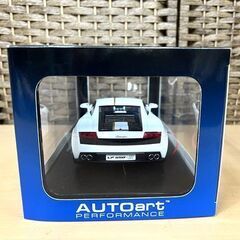 保管品 オートアート 1/18 ランボルギーニ ガヤルド LP550-2 Valentino