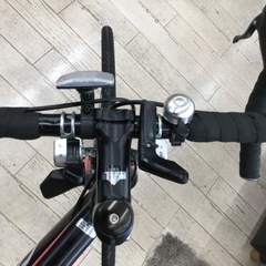 【✨ブラック×レッドがオシャレ❗️7段変速ギア❗️URANOS/ウラノス❗️✨】定価¥33,980 CANOVER/カノーバー ★URANOS/ウラノス 700Cロードバイク