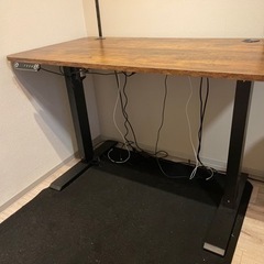 昇降機能付きデスク　110 x 60 cm