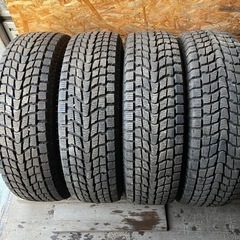 極上タイヤ　DUNLOP ダンロップ　GRANDTREK SJ6 215/80R15 109/107 LT スタッドレス タイヤ　2019年製　15インチ