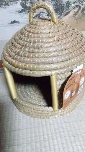 ネコちぐら、新品に近いです。