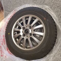 ホイールつきスタットレスタイヤ　4本