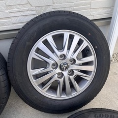 エスクァイア　80系前期　純正ホイール