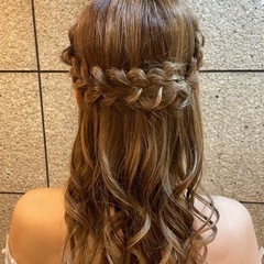 ネイリスト、アイリスト、ヘアメイクスタッフ - 美容