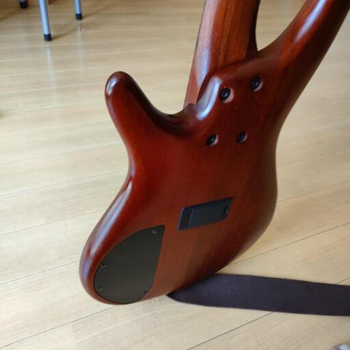 Ibanez5弦ベース 4