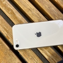 6/13限定価格！美品 iPhoneSE2 ホワイト 128GB apple版SIMフリー