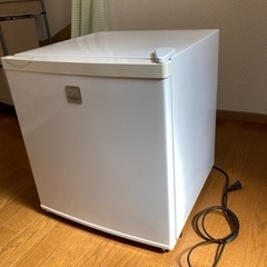 1ドア冷凍冷蔵庫 DRF-50W (大宇電子2010年製)の画像