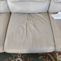 イタリア製　ナツジの高級3人掛けソファー