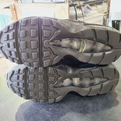 愛品館市原店】NIKE AIR MAX 95 ESSENTIALスニーカー
