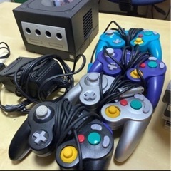 任天堂ゲームキューブ本体・コントローラー4個セット