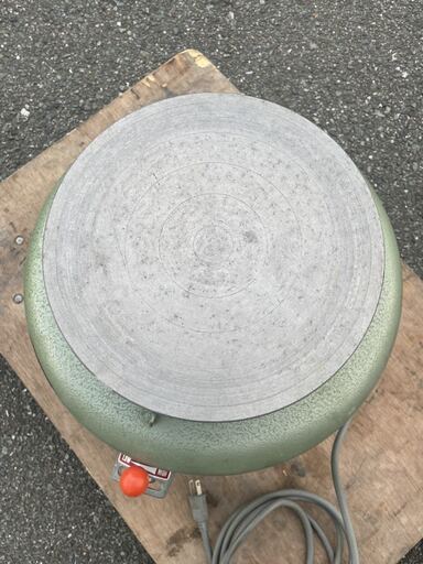 ☆品 ウチダ 粘土ろくろ 電動 節約 A-25 陶芸 内田洋行 100V 電気  