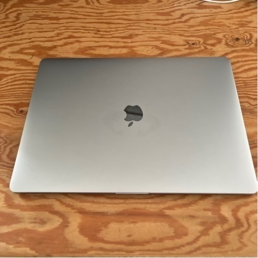 Macbook Pro 15inch core i7 16GB 256GB | switchlab.pe