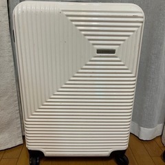 スーツケース　軽量　ホワイト　65L