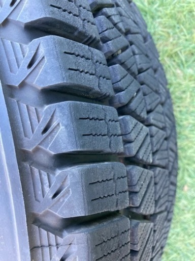 スタッドレス　225/60R17 990 タイヤホイールセット　フォレスター