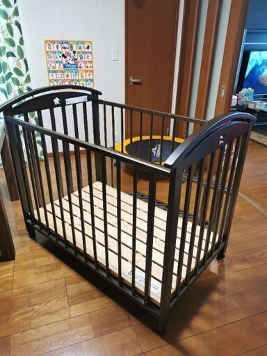 美品 サワベビー ベビーベッドK型ローワンNo.7 安心の日本製(ベッド 