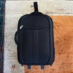 黒　スーツケース
