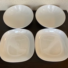 ヤマザキ春のパン祭りのお皿　２種類　計４枚