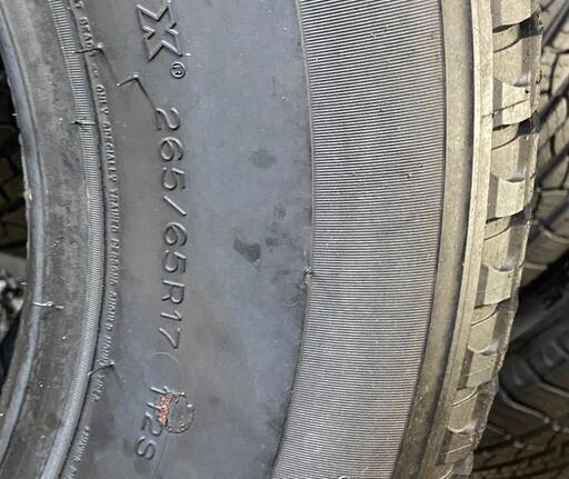 265/65R17⭐工賃込み！2019年！美品！ハイラックスサーフ、ランドクルーザープラド、パジェロ等に！MICHELIN製サマータイヤ入荷しました