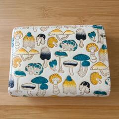 【美品】A.P.F  水金の文庫革 折り財布 がま札財布『きのこ』緑