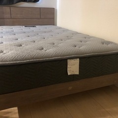 【元値20万】シモンズ、ゴールデンバリュー、セミダブルベッド