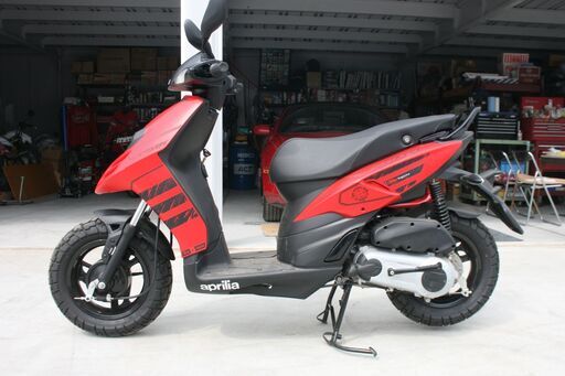 アプリリア　ＳＲ１２５　ストーム　新車　今は無き２サイクル！！