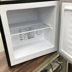 J-8【ご来店頂ける方限定】MAXZENの冷凍庫です