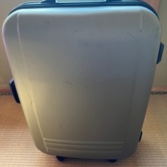 鍵なしトランクケース　スーツケース　２つ　無料